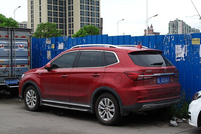 File:Roewe RX5.jpg