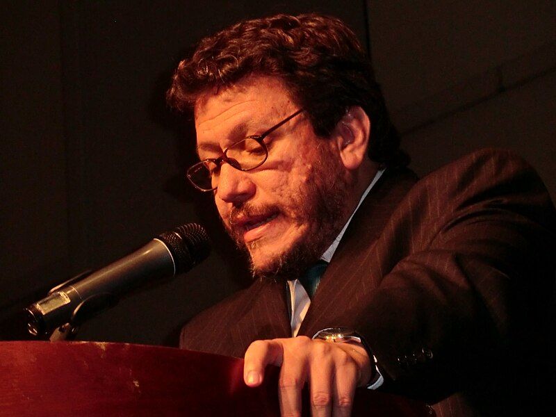 File:Santiago Gamboa 2011.JPG