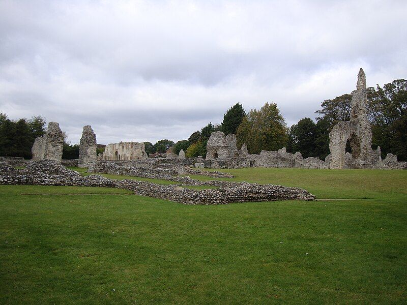 File:ThetfordPriory.jpg