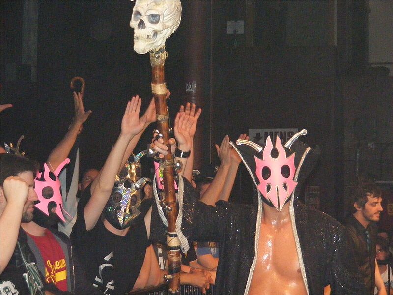 File:UltraMantis Black 2010.jpg