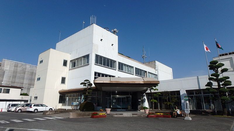 File:Umi town hall.JPG