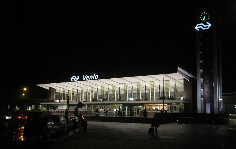 File:Venlo railway station.JPG