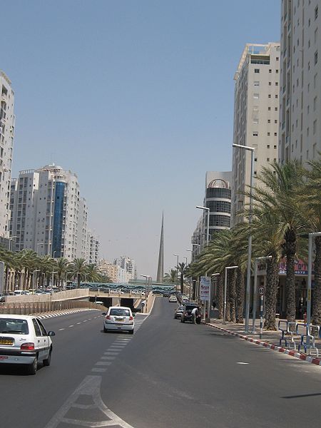 File:BeginBlvd.JPG