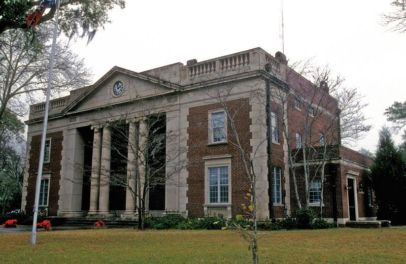 File:CHARLTON COUNTY COURTHOUSE.jpg