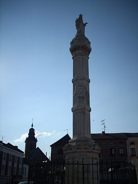 File:Colonne Brunehaut.JPG