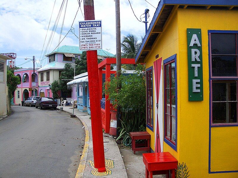 File:Culebra Pueblo (Dewey).jpg