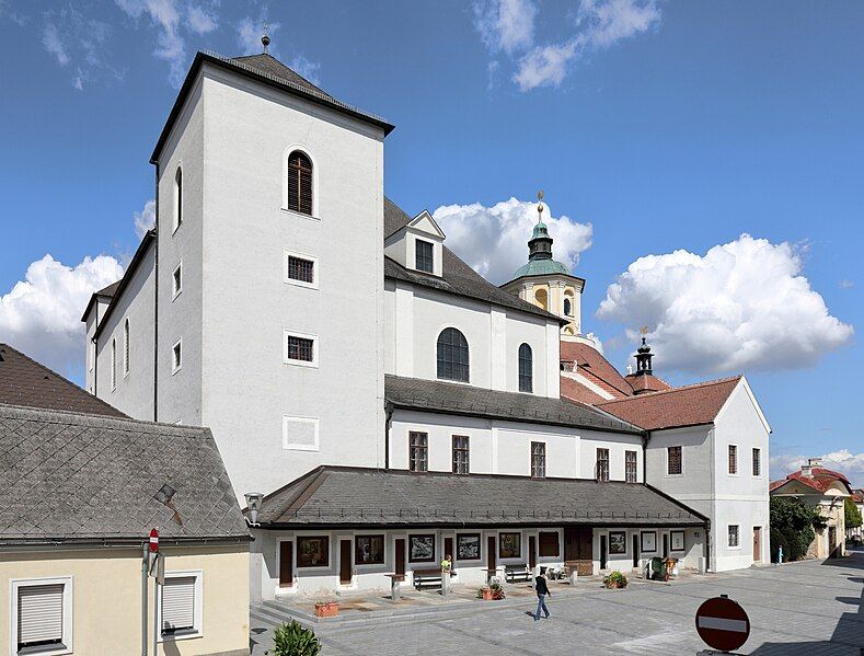 File:Eisenstadt - Haydnkirche.JPG