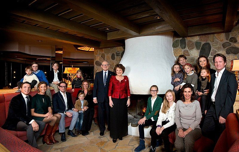 File:Familiefoto Prinses Margriet.jpg