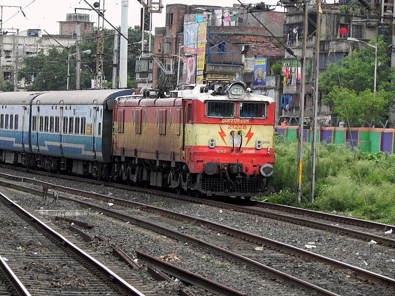 File:Jan Shatabdi Express.jpg