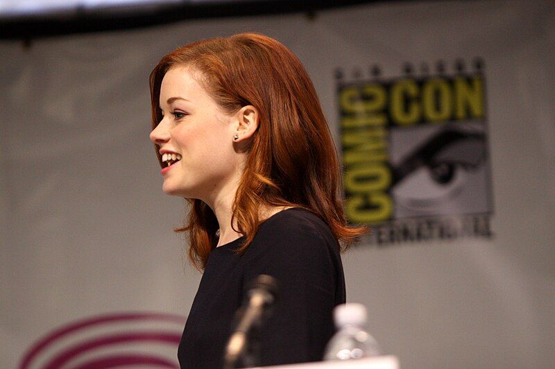 File:Jane Levy (8611518194).jpg