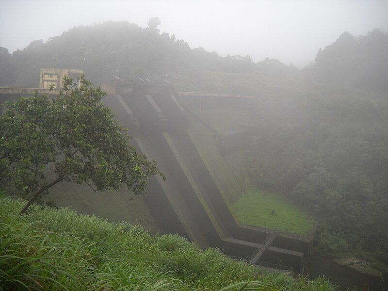 File:Kakkayam Dam.JPG