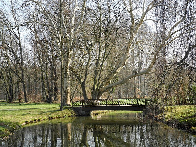 File:Muskauer-Park-Rehderbrücke-2.jpg