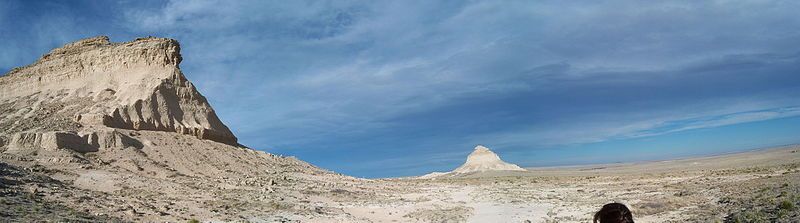 File:Pawnee Buttes.jpg