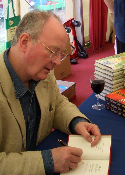 File:Philip Pullman 2005-04-16.png