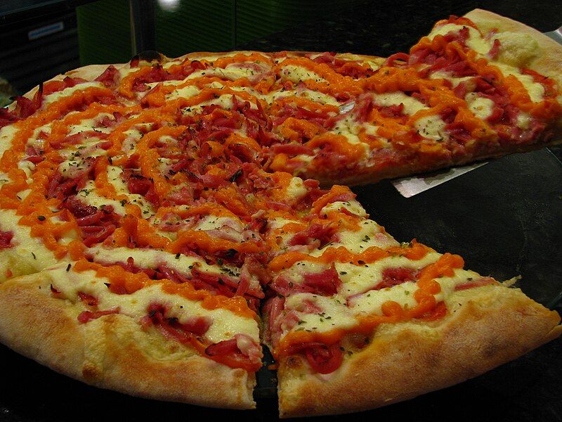 File:Pizza!! (3411804990).jpg