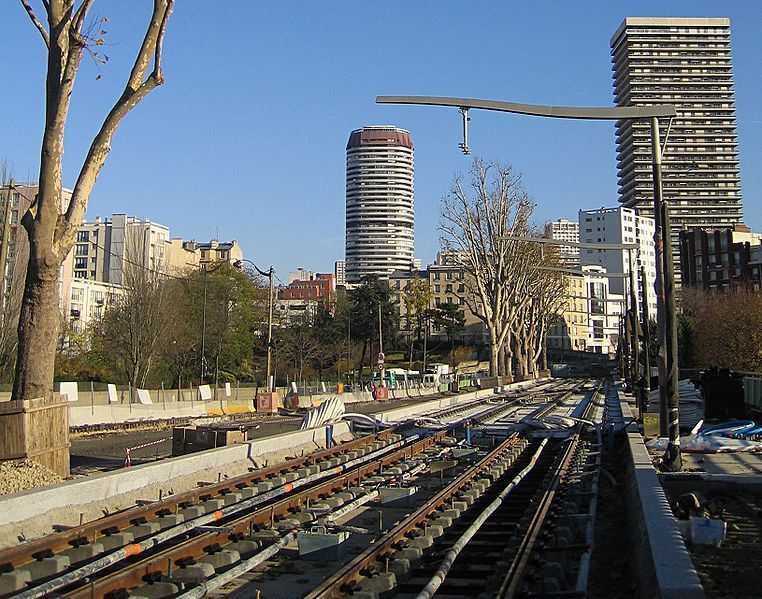 File:Poterne-station-tramway.jpg