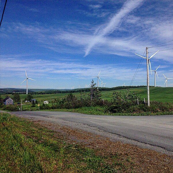 File:Saint-Léandres - éoliennes.jpg