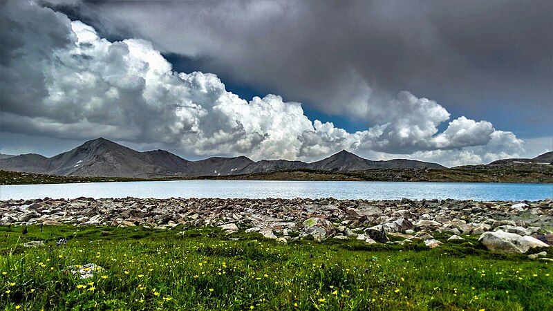 File:Shanrgah Lake Series.jpg