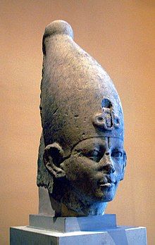 Head of a statue, thought to represent Sekhemre Khutawy Sobekhotep, although other attributions have been proposed