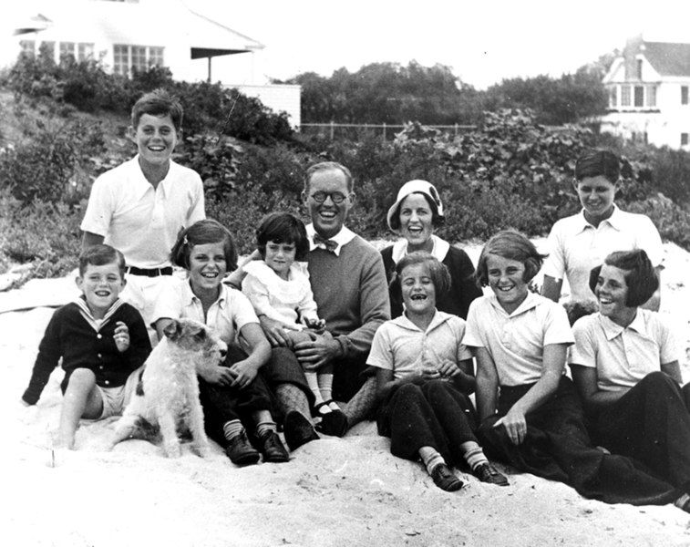 File:TheKennedyFamily1.jpg