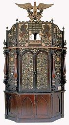 Torah ark from Adath Yeshurun Synagogue, Abraham Shulkin,[30] 1899