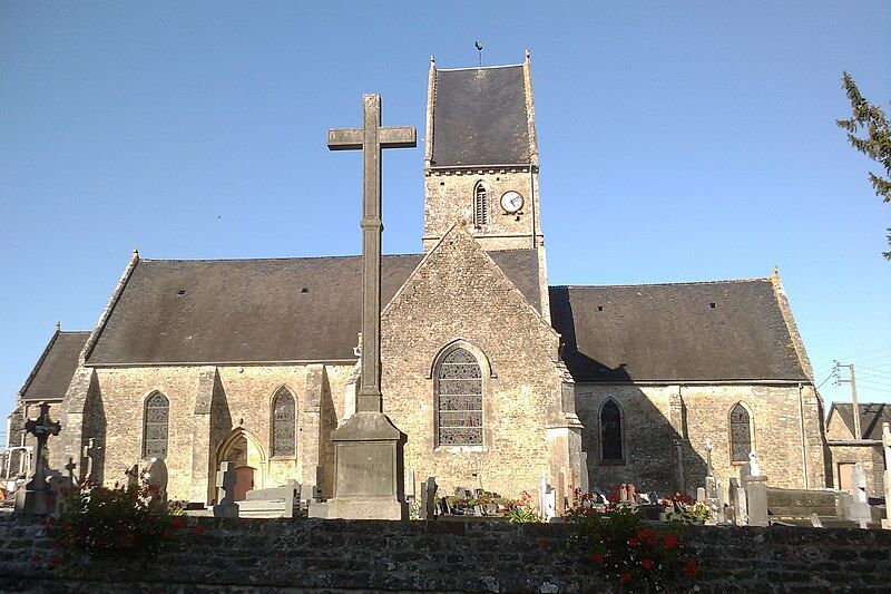 File:Église de Cretteville.jpg