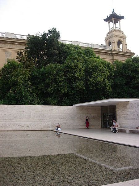 File:Barcelona Pavilion contrast.JPG