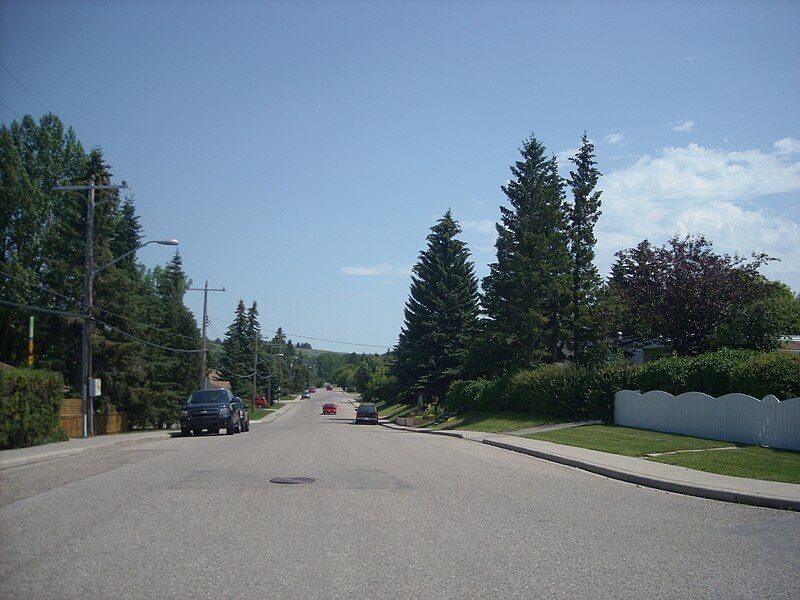 File:Bowness48Ave.JPG