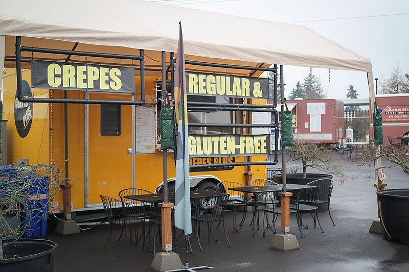 File:Crepes Plus.jpg