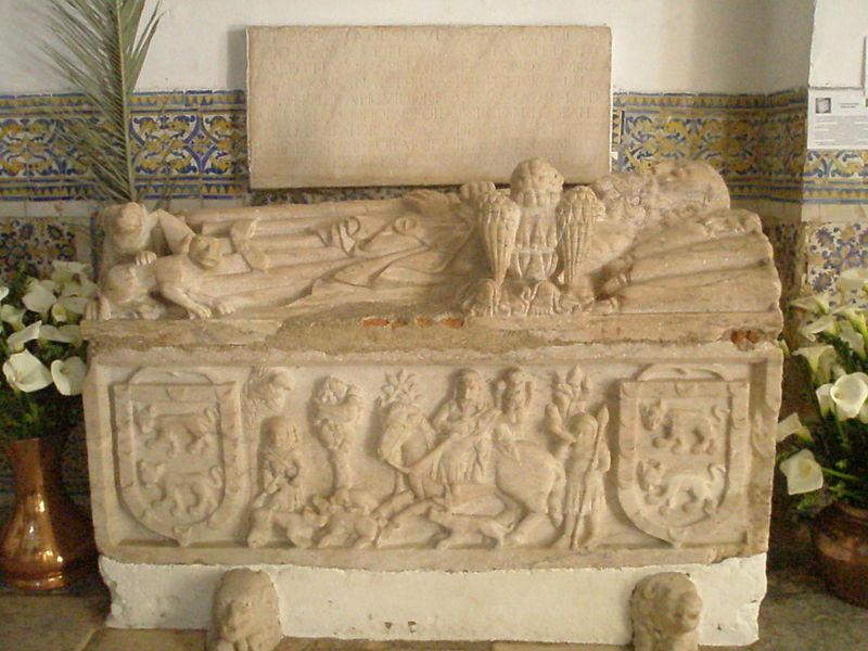 File:Estremoz-EstevesGatuzTomb.jpg