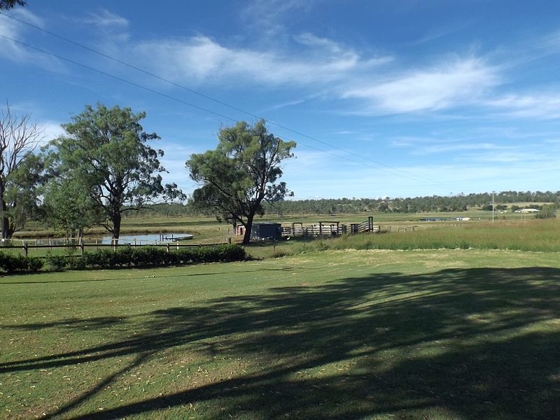 File:Farm at Munbilla.jpg