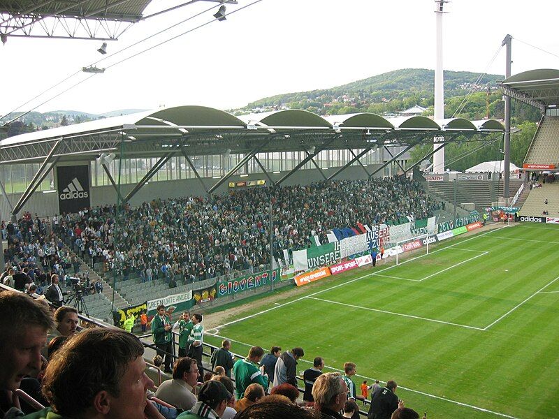 File:Hanappi-Stadion West.jpg