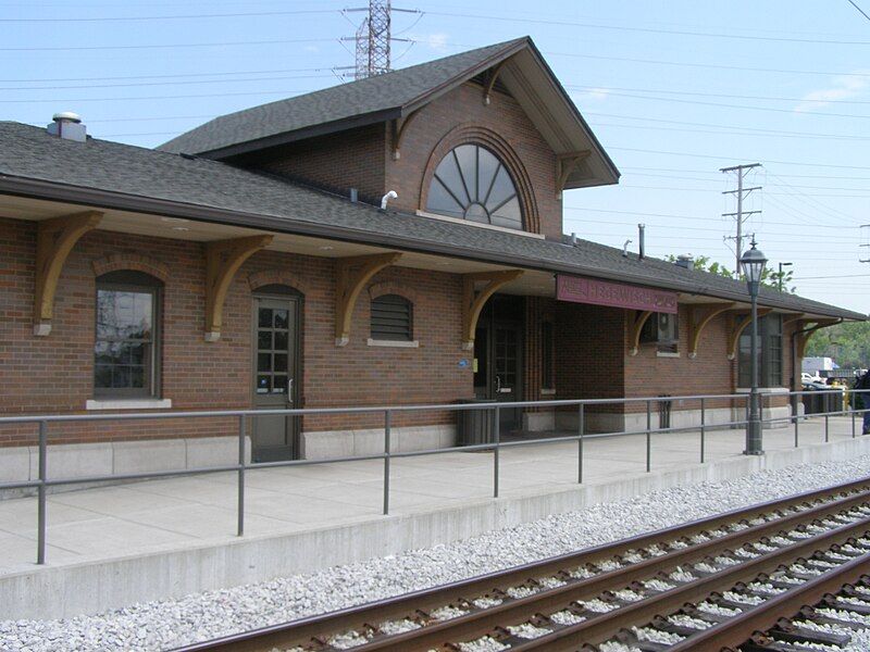 File:Hegewisch Station P5290066.JPG