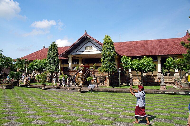 File:ID-bali-klungkung-mus-semarajaya.jpg