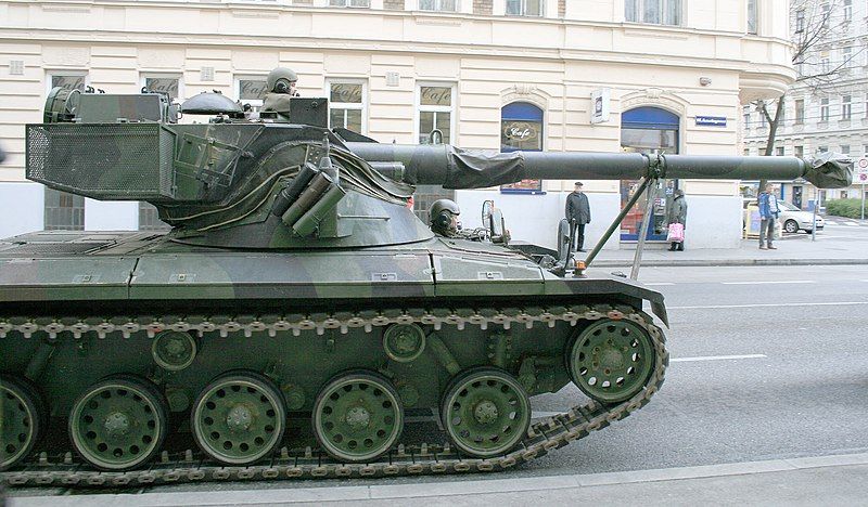 File:Kuerassier-Panzer Dez2006B.jpg