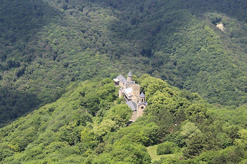 File:Martkofi Monastery (20).jpg