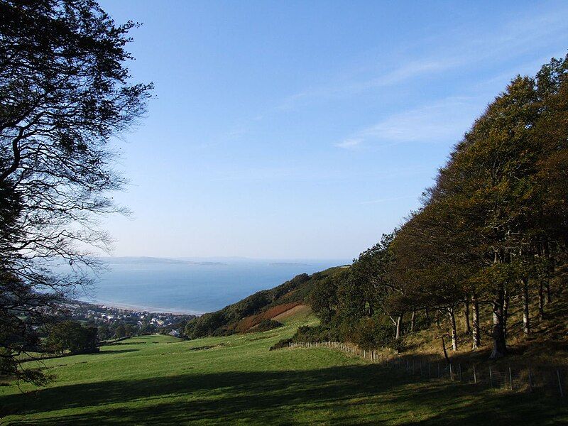 File:Penmaenmawr 001.JPG