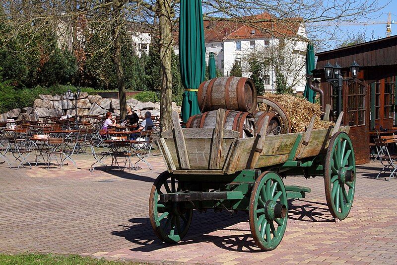 File:Rastatt-Hopfenschlingel-10-Bierwagen-2017-gje.jpg