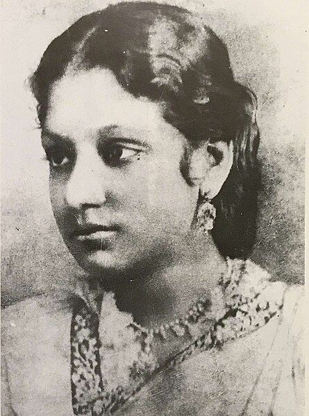 File:Sunayani Devi 01.jpg