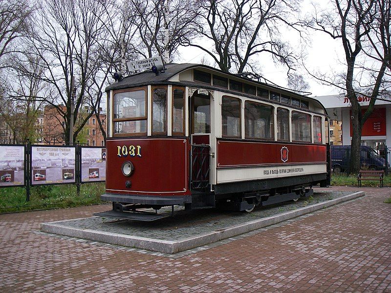 File:Tram monument spb.JPG