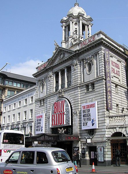 File:Victoria.palace.theatre.london.arp.jpg