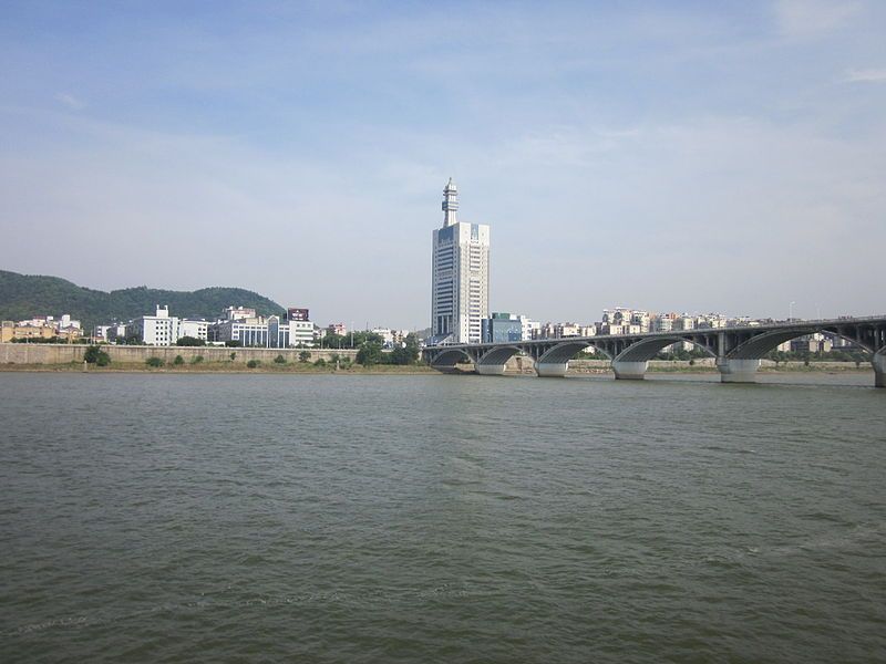 File:Xiangjiang River 4.jpg