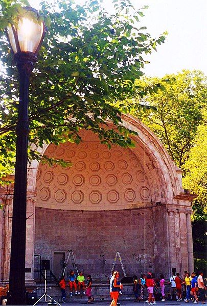 File:Bandshell.jpg