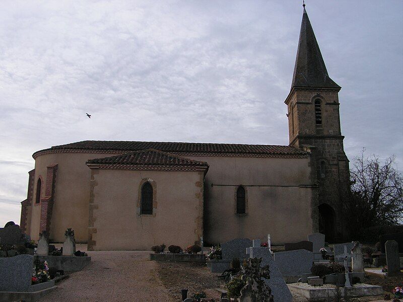 File:Bars église Saint-Pierre.jpg