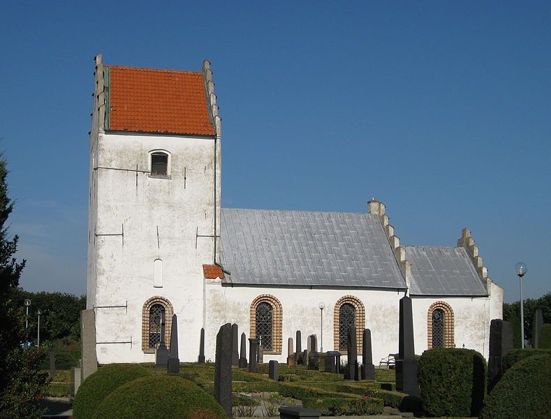 File:Bjällerups kyrka 2.jpg