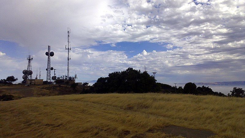 File:Black Mountain summit.jpg