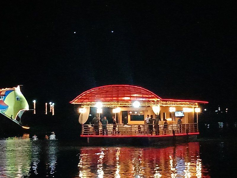 File:Camaligan River Cruise.jpg