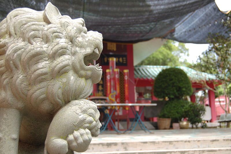 File:Cheung chau temple.jpg