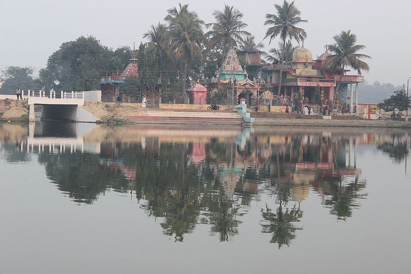 File:Dhanush Saagar pond.jpg