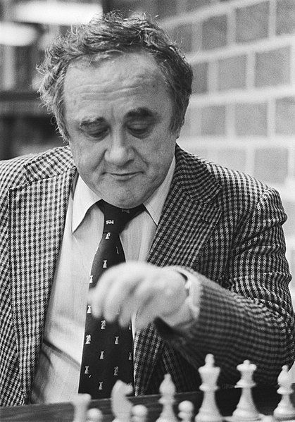 File:Efim Geller 1977.jpg